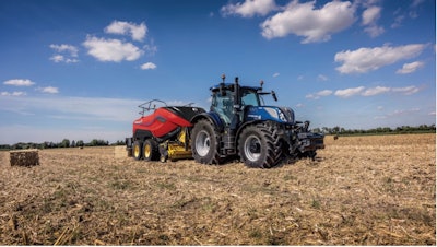 New Holland T7