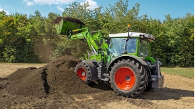 Fendt tractor