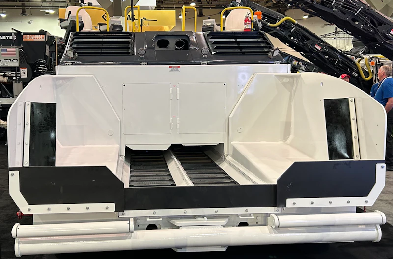 Astec unveils new Roadtec RP175, RP195 pavers | Equipment World