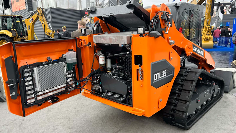 Develon unveils its first compact track loader at ConExpo | Equipment World