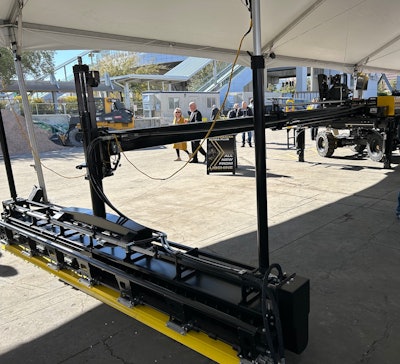 Ligchine ScreedSaver Ultra Plus boom extended