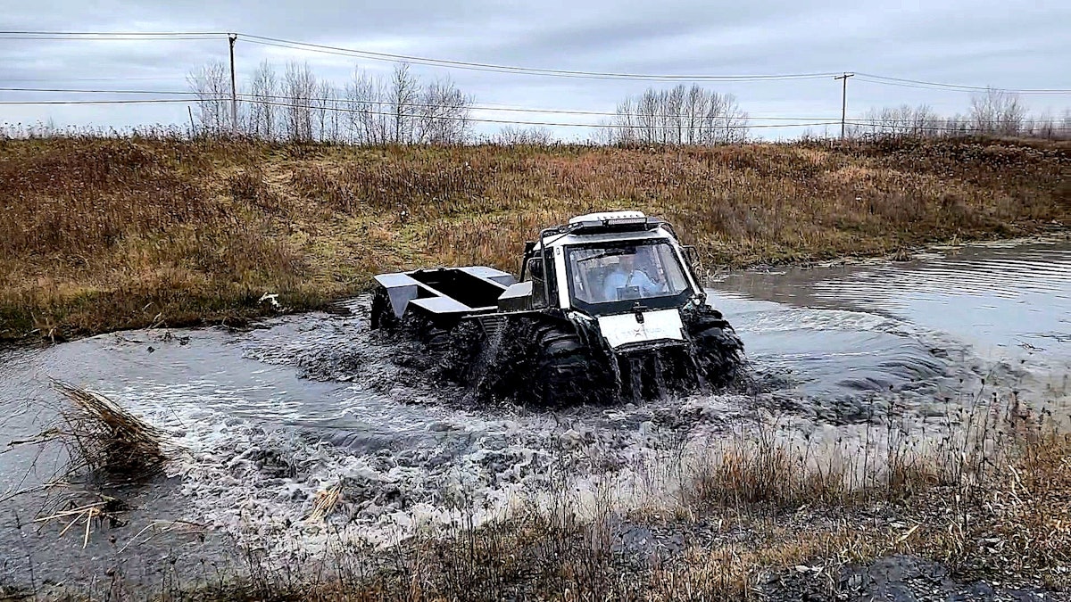 Fat Truck debuts 8x8 articulated amphibious vehicle Equipment World