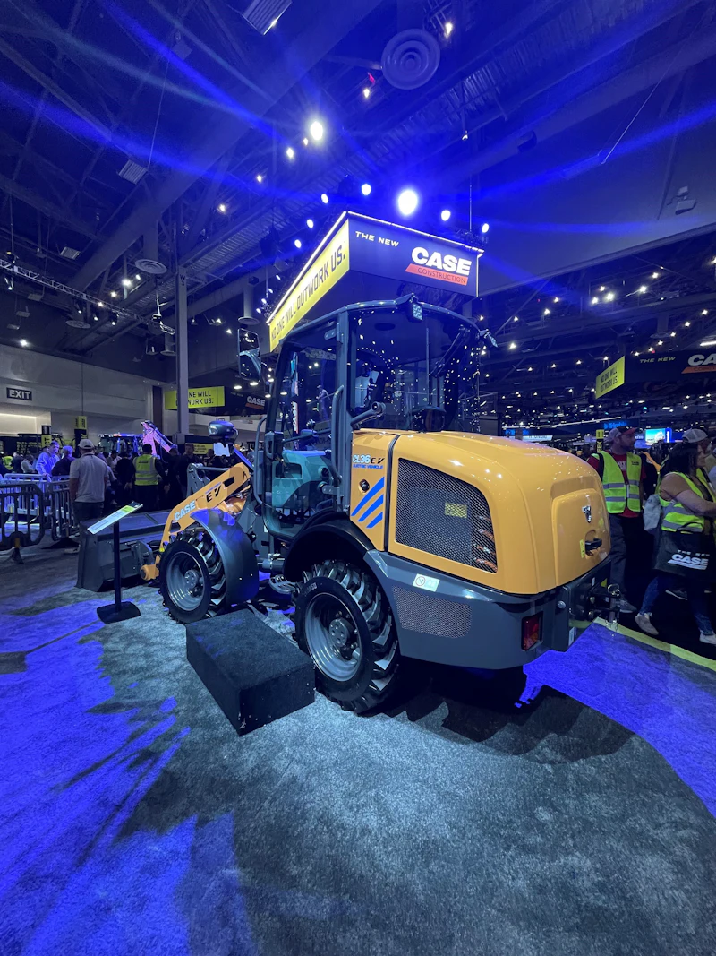 Case Implement Wheel Color Case CE showcases updated compact wheel loader line | Equipment World