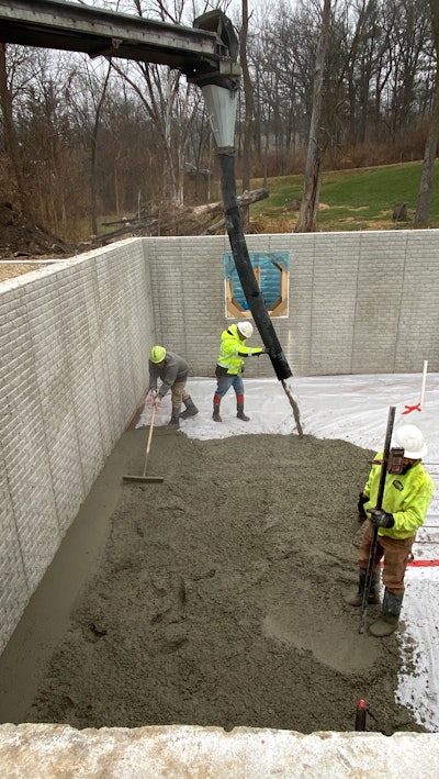 Kurk Inc. crew pouring floor