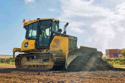 John Deere 650 P-Tier dozer