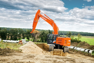 Hitachi ZX345USLC-7 ultrashort tail swing excavator at a pipeline project