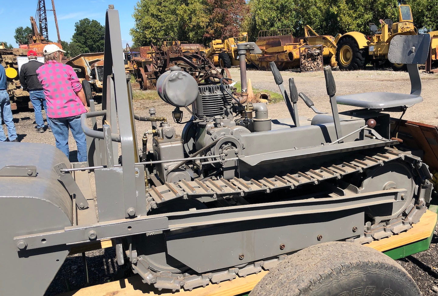 Collector restores 1951 Mead “Mighty Mouse” dozer, other rarities Equipment World