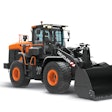 Develon DL320 Wheel Loader