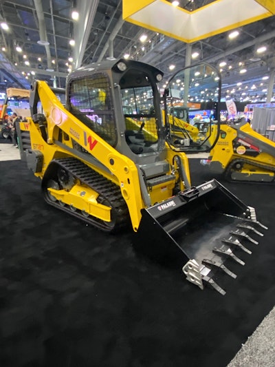 Wacker Neuson ST27 side view