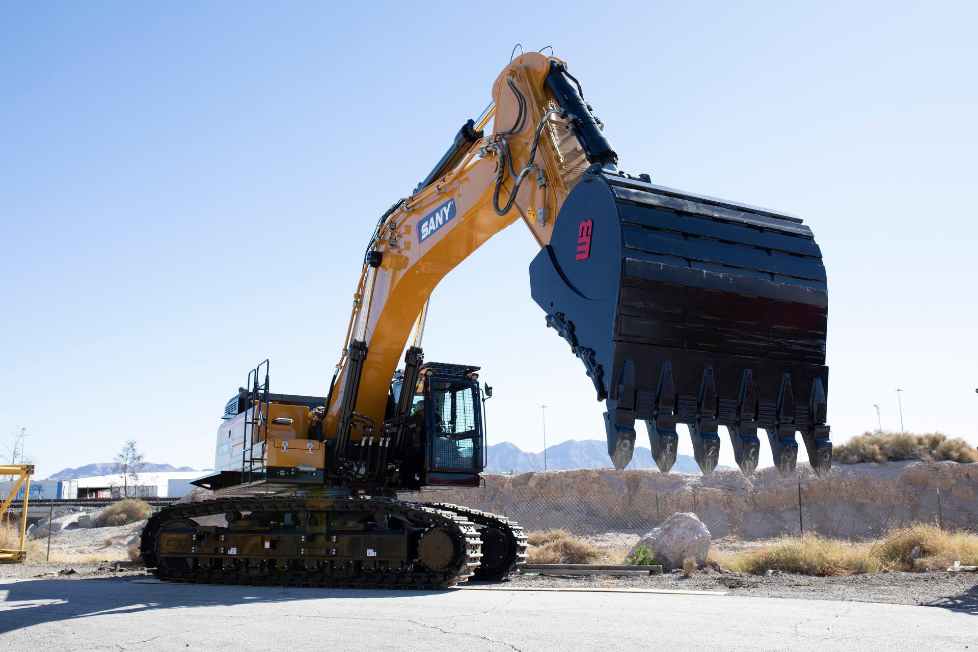 Caterpillar 336E H Hydraulic Hybrid Excavator Nets Company Its First ...