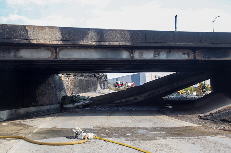 I95 bridge collapse in Philadelphia caused by tanker fire Equipment