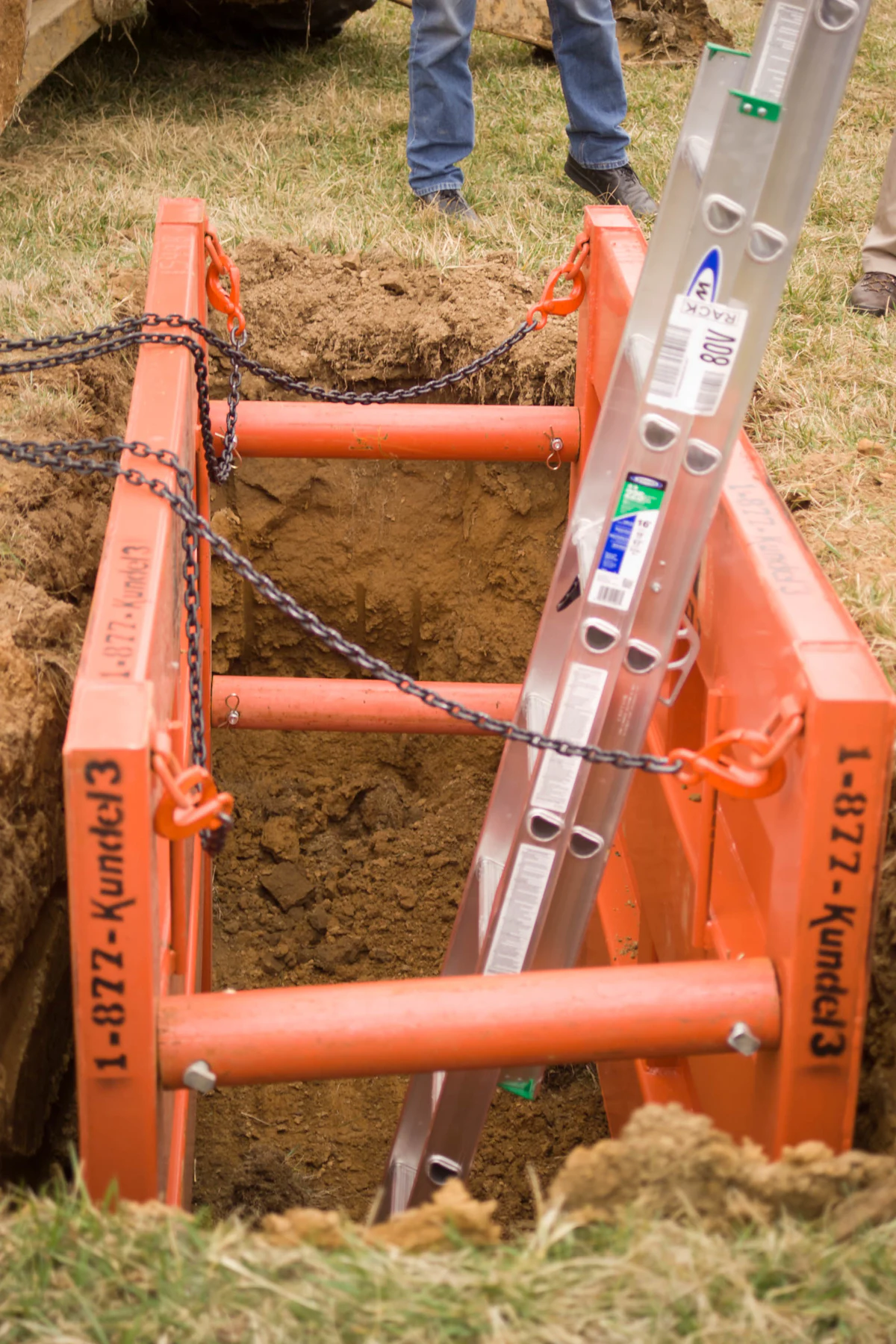 A Guide To Trench Boxes What Contractors Need To Know Equipment World a-guide-to-trench-boxes-what-contractors-need-to-know-equipment-world