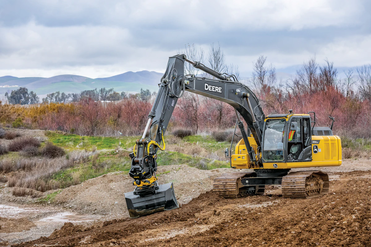 Deere raises 2023 outlook as sales rise 12% in Q3 - Vimarsana News