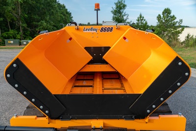 Breaking News LeeBoy 8608 asphalt paver peep of hopper