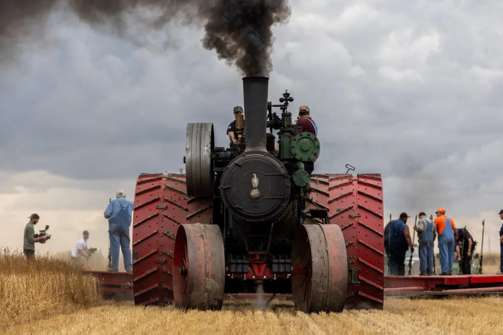Guinness World Record Replica Case 150 steam tractor Equipment World