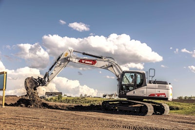bobcat e165 excavator digging in dirt