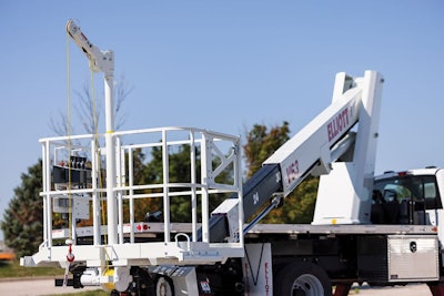 V63 HiReach work platform