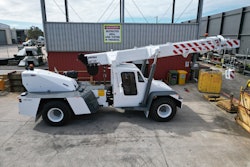 Franna AT24 US pick and carry crane