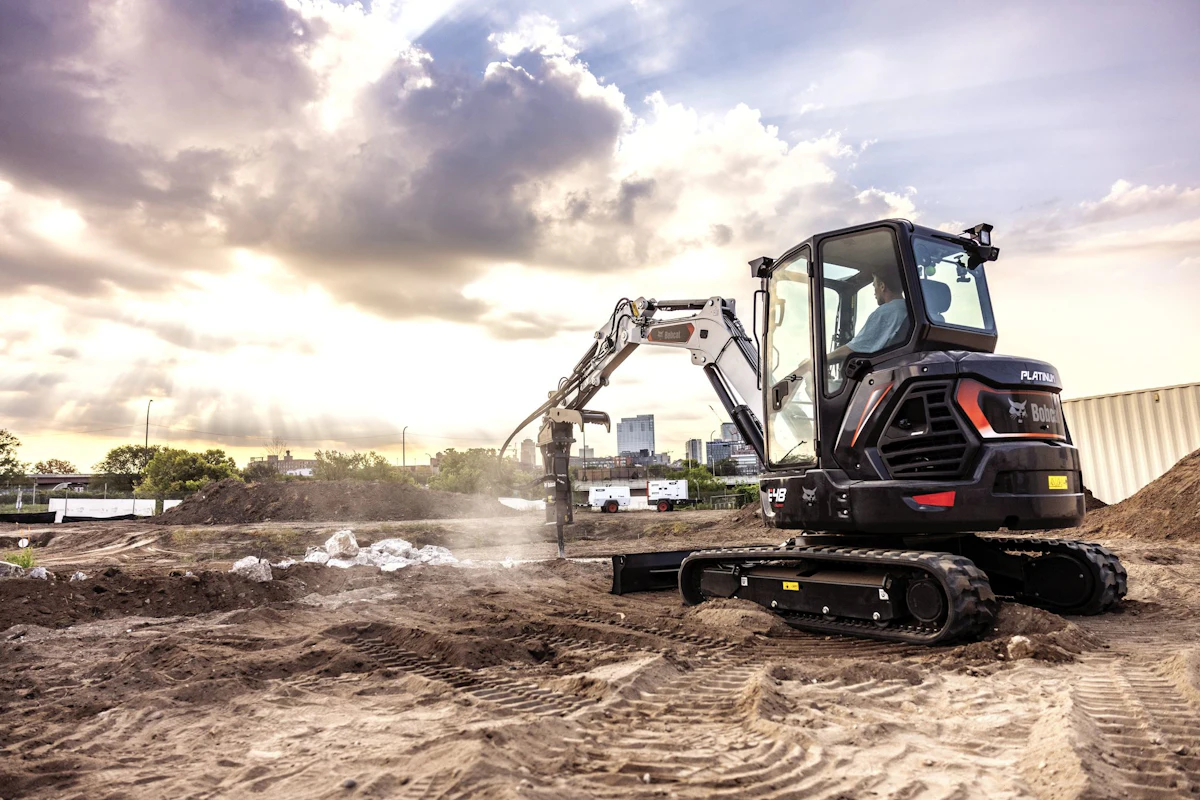 Bobcat expands Platinum line with E48 excavator, updated T76 CTL - Vimarsana News
