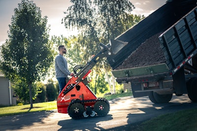Gravely AXIS 100 getting load from dump truck