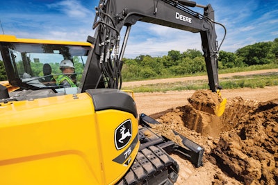 John Deere P-Tier 75 digging