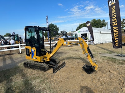Cat 301.9 electric compact excavator