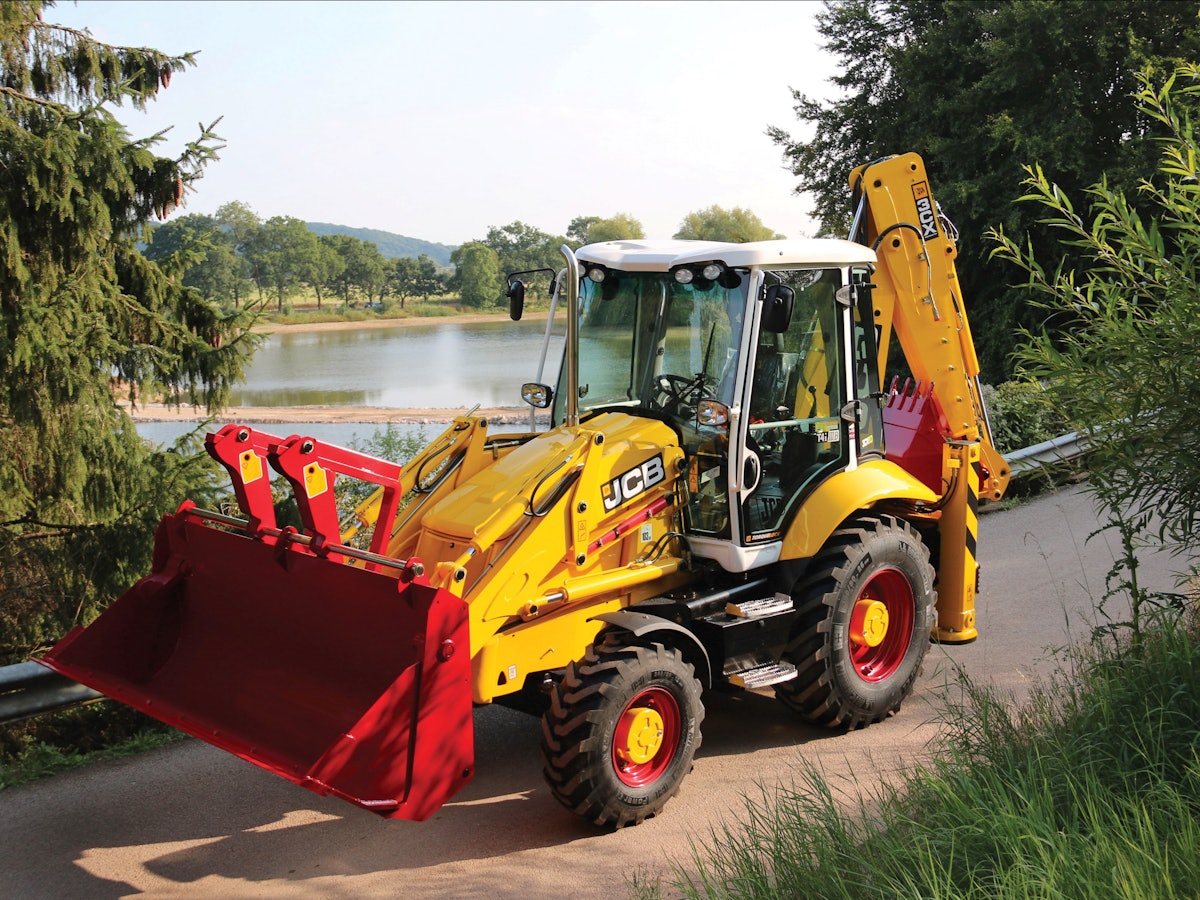 JCB releases limited-edition Platinum Pro Backhoe Models