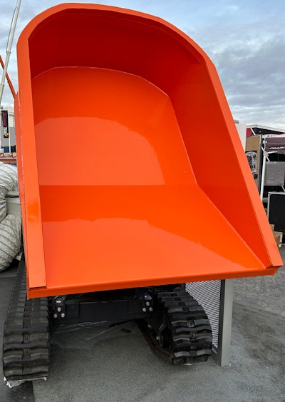 JLG TD6400 Mini Dumper rear view of raised bed