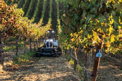 Capable of 24/7 operation, batteries in the AT450X can be swapped when one needs to be replenished.