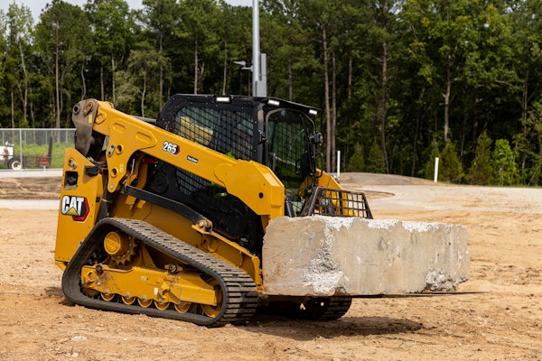 Cat 265 compact track loader