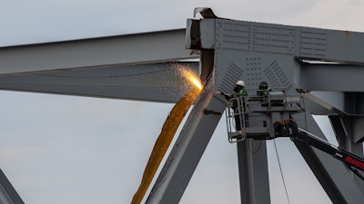 welders cut truss on collapsed baltimore bridge