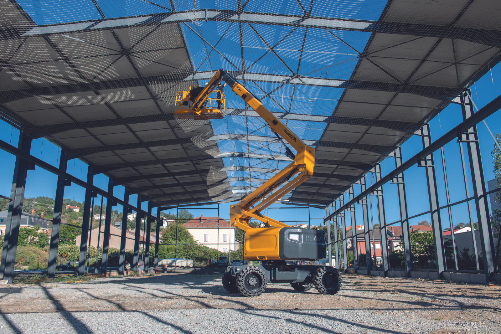 Haulotte launches HA61 RTJ Pro rough-terrain, articulated lift - Vimarsana News