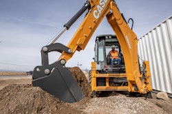 Case CE 695SV Construction King Side Shift Backhoe