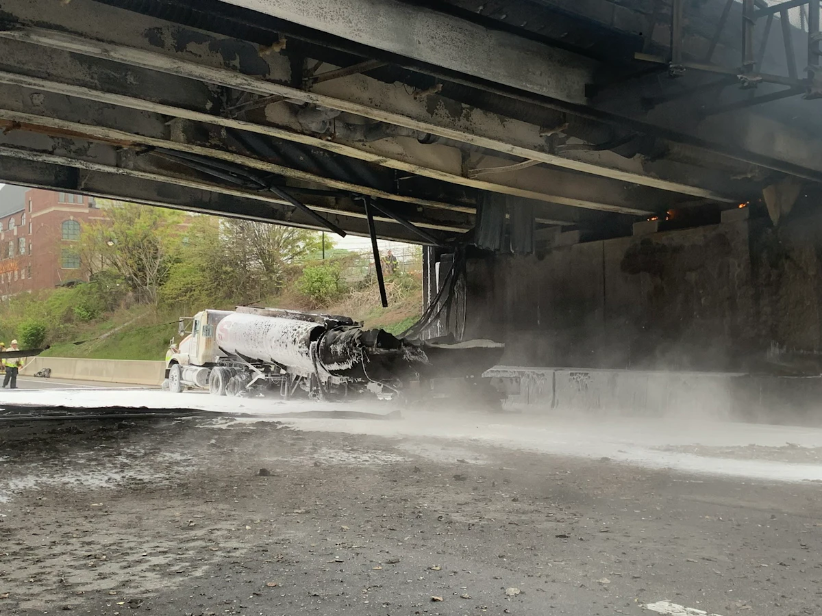 I-95 Connecticut closed after fuel tanker crash under bridge - Vimarsana News
