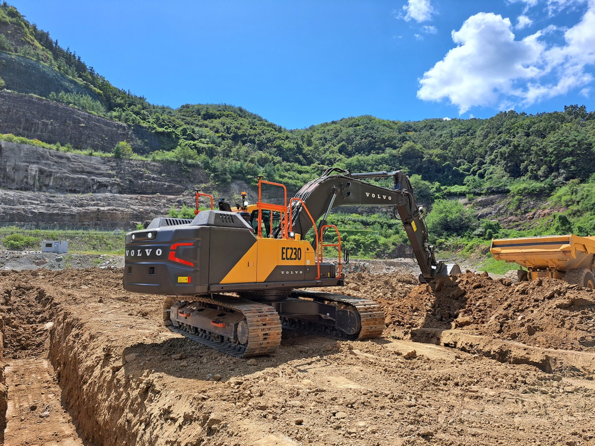 Volvo Unleashes Biggest Redesign of Excavators in 20 Years