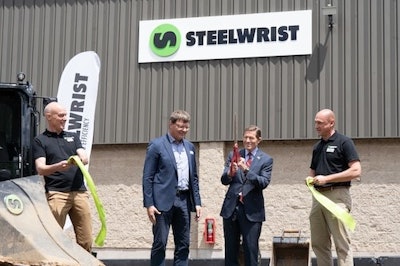 Senator Blumenthal did the official ribbon cutting at the inauguration. From left: Richard Aulin, VP Region Americas and Stefan Stockhaus, CEO, Steelwrist, Senator Richard Blumenthal, and Peter Gaj, Sales Director at Steelwrist Inc.