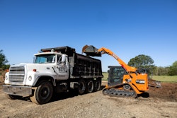 Develon DTL35 track skid steer