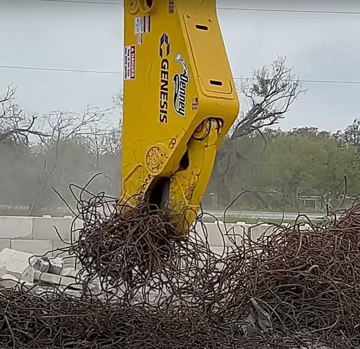 Turn Your Excavator into a Rebar Processor with Genesis' GRP 480 Shears (Video)