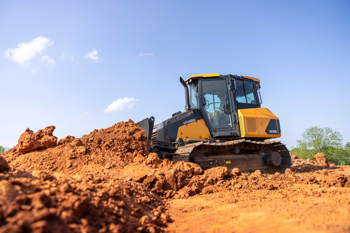 Hyundai Breaks into the Dozer Market with HD100