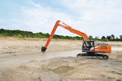 Hitachi Construction Machinery ZX210LC-7H Super Long Front (SLF) excavator