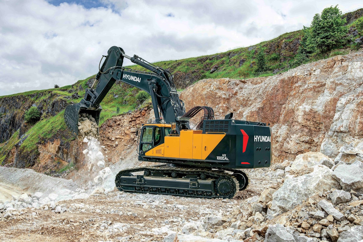 HD Hyundai Releases its 2 Largest Excavators for Heavy-Duty Digging