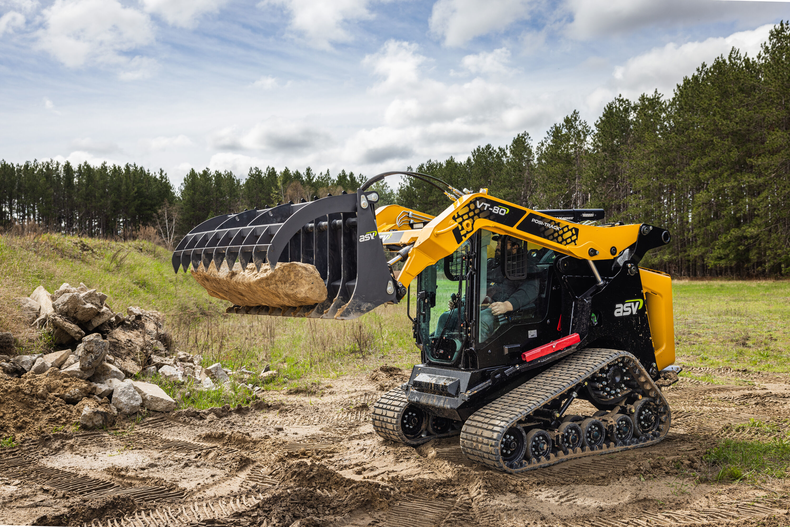 Yanmar VT-80 compact track loader