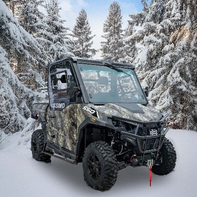 camouflage Massimo T-Boss UTV in the snow