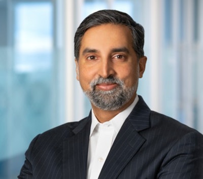 headshot of new VitalEdge CEO Vikram Savkar