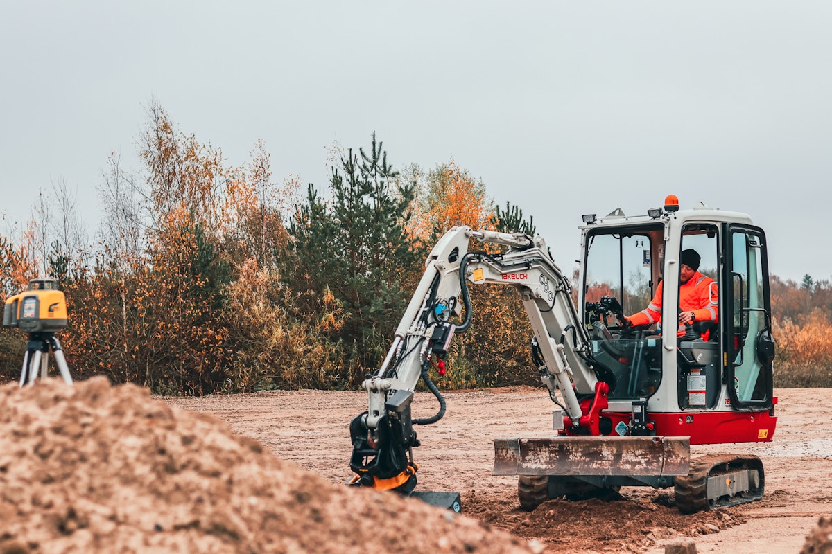 Unicontrol Debuts Upgradeable 2D Machine Control Solution