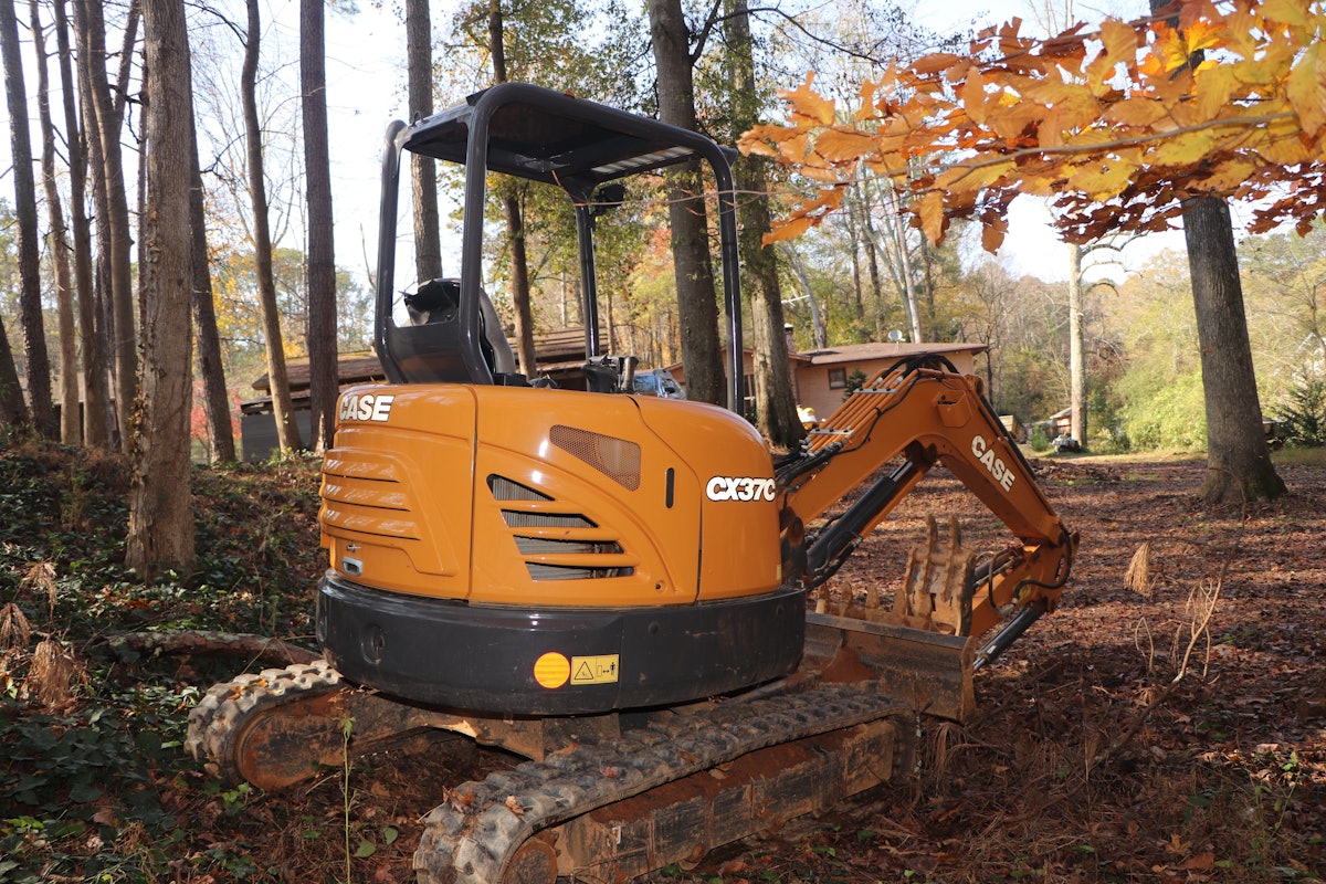 GPS on Stolen Excavator Helps Police Uncover Chop Shop in Georgia