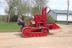 1930s prototype International TracTracTor crawler tractor with Traxcavator