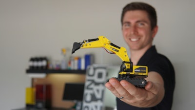 man holds a Nano Tracks N320