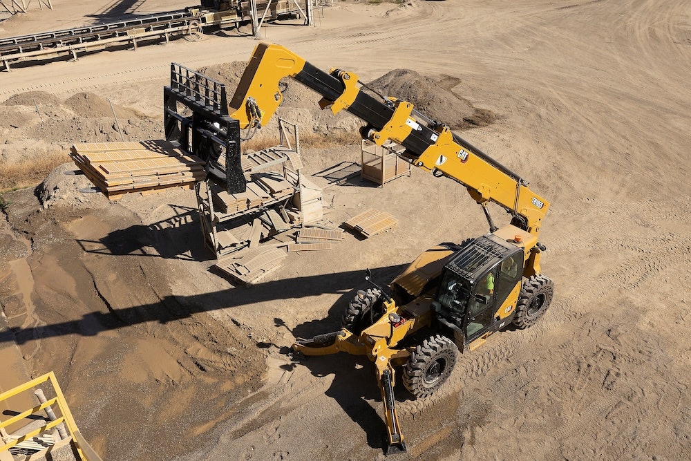 Caterpillar Unveils 4-Model Lineup of Next Generation Telehandlers ...