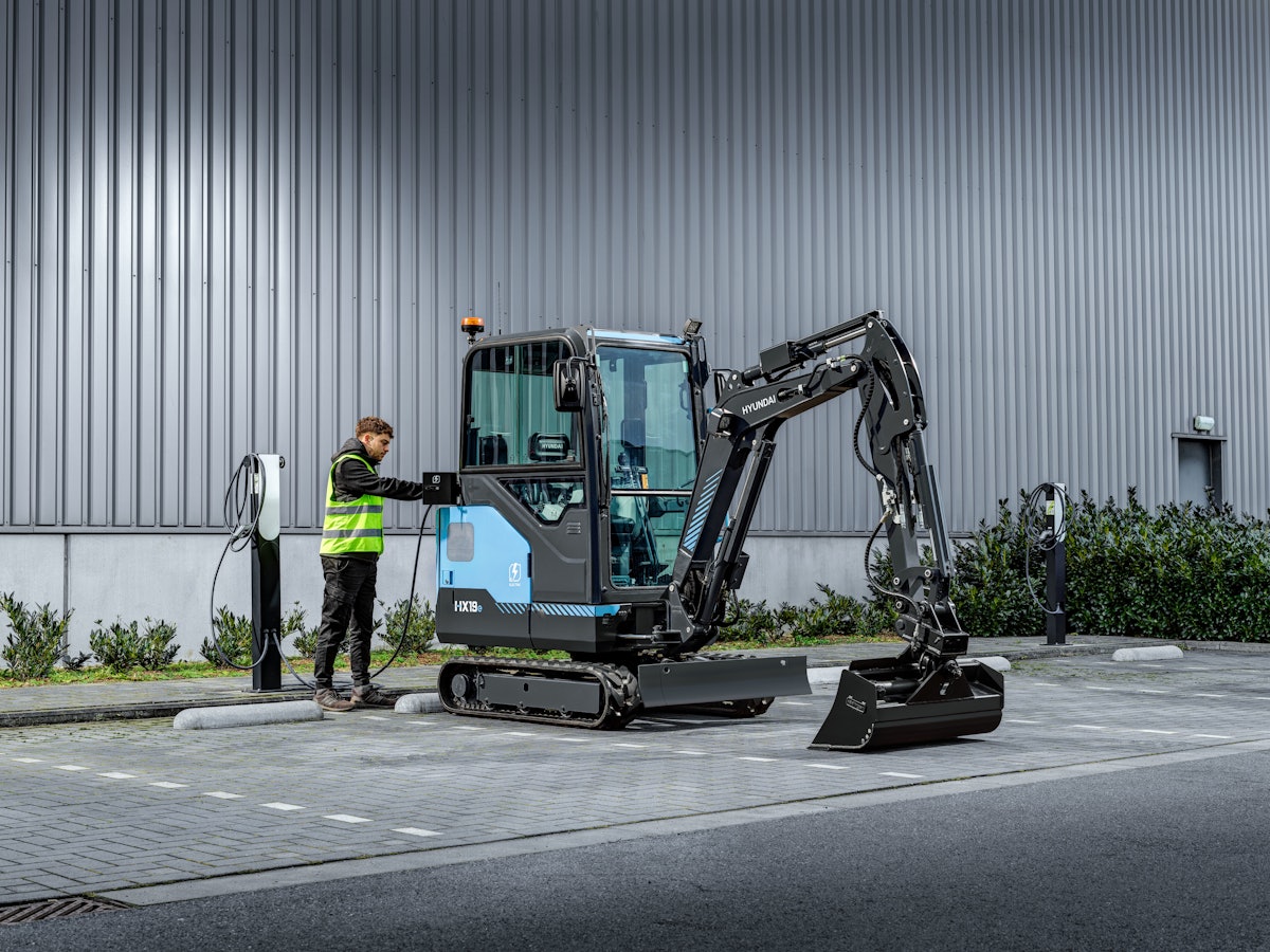 Hyundai’s First Production Electric Mini Excavator to Debut at Bauma